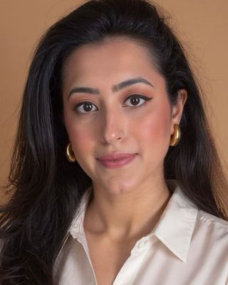 Photo of Sofia Haroon, Psychotherapist, MSc, MBACP