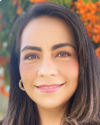 Photo of Mayra Roman, Marriage & Family Therapist, LMFT