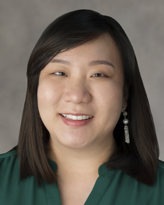 Photo of Stephanie Uy, Counselor in Glenview, IL