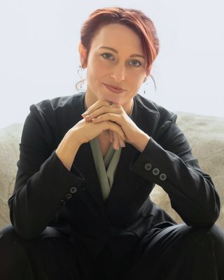 Photo of Skye Winfrey Synnestvedt - DeepWave Hypnotherapy, MA, CCHt