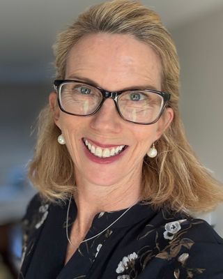 Photo of Laura Davies - Laura Davies, MD, Psychiatrist, MD