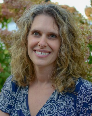 Photo of Rhonda Madsen, MSW, LCSW, Clinical Social Work/Therapist in La Crosse