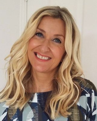 Photo of Helen Benson, Counsellor, MBACP Accred