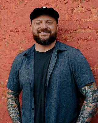 Photo of Luke Landers, Marriage & Family Therapist, LMFT