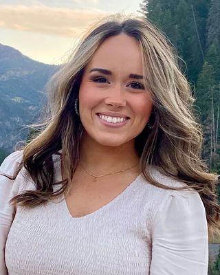 Photo of Jordyn Hoopes, Pre-Licensed Professional, CMHC