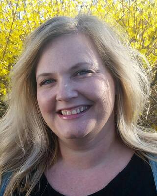 Photo of Michelle Gienau, LCSW, Clinical Social Work/Therapist