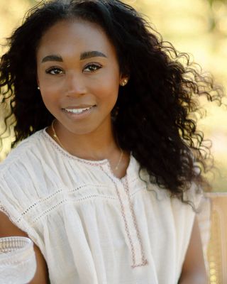 Photo of Dataya Hooks, Clinical Social Work/Therapist, MSSW, LCSW