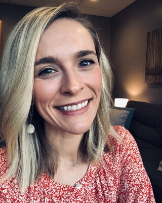 Photo of Rachael Livasy, Licensed Professional Counselor in Saint Louis, MO