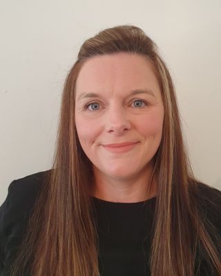 Photo of Lynsey Macdonald, Psychotherapist, MBABCP