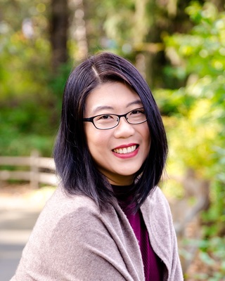 Photo of Yuwei Wu, Marriage & Family Therapist, MA, LMFT, MHP