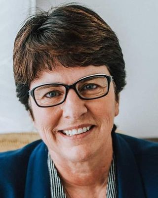 Photo of Darlene Ferris, Psychologist, B.Ed, M.Ed, R.Psy