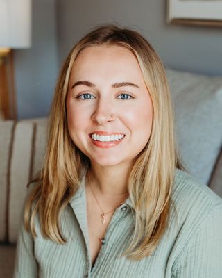 Photo of Baylee Signs, Clinical Social Work/Therapist, LCSW