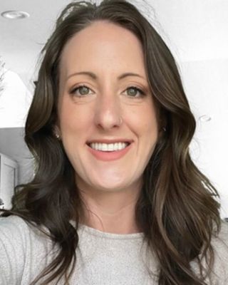 Photo of Chelsea Thee, Clinical Social Work/Therapist