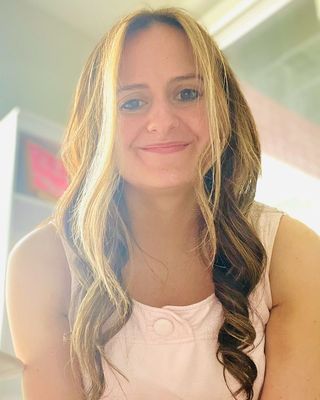 Photo of Laura Cunningham, Clinical Social Work/Therapist, LCSW