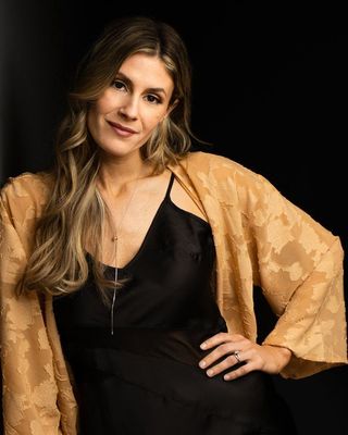 Photo of Dr. Stephanie Bathurst, Marriage & Family Therapist, PhD, LCMFT, CKCT, CPLC, CIMHP