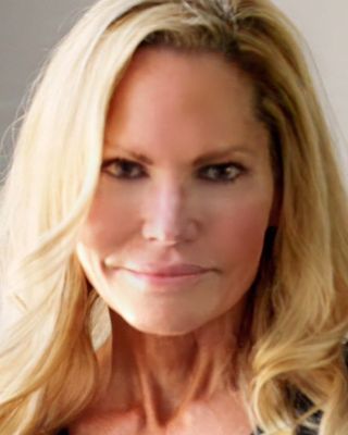 Photo of Dr. Julia Mahaney, Psychiatrist, DO