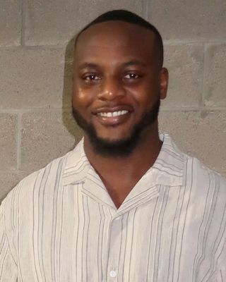 Photo of Dennis Law Jr, CSWA, LMSW, Pre-Licensed Professional