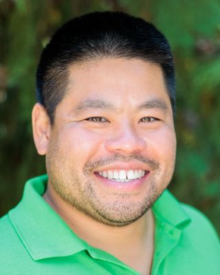 Photo of Kevin Lee, Registered Psychotherapist (Qualifying), RP, OCT