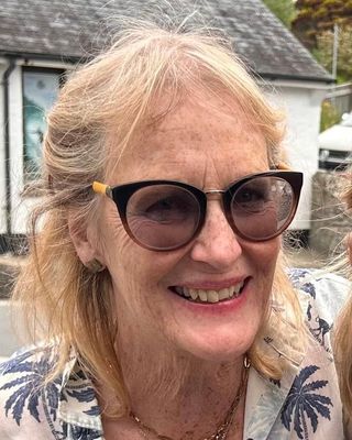 Photo of Luiza Pearson, Psychotherapist, MA, MUKCP