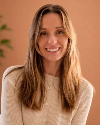 Photo of Lindsay Hall, Marriage & Family Therapist, LMFT