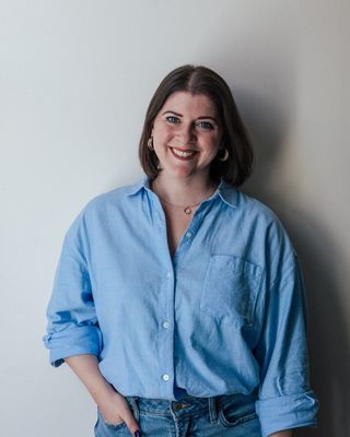 Photo of Stephanie Wallace, Marriage & Family Therapist, LMFT