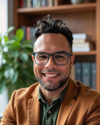 Photo of Miguel Alvarez, Registered Clinical Social Worker Intern, MSW