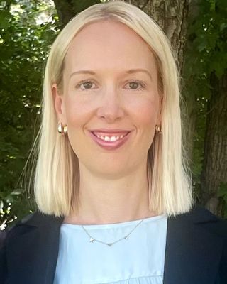 Photo of Kari Persichini, Licensed Master Social Worker, LMSW