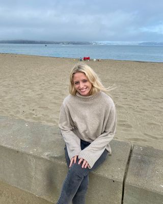 Photo of Isabelle Lofrese, Marriage & Family Therapist Associate, APCC, AMFT, MA