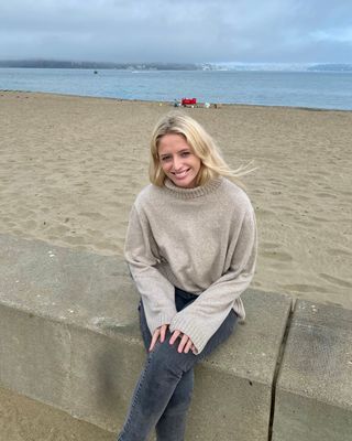 Photo of Isabelle Lofrese, Marriage & Family Therapist Associate, APCC, AMFT, MA