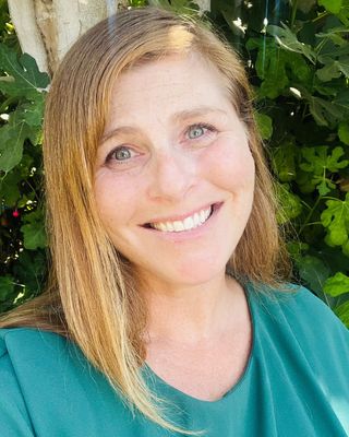 Photo of Mika K Shiner, Marriage & Family Therapist, LMFT