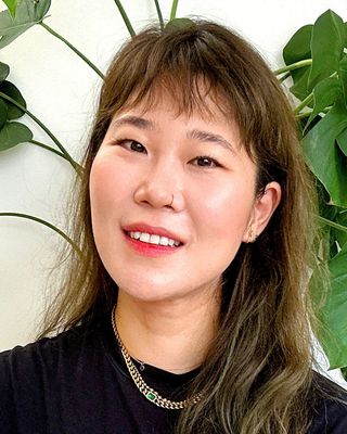 Photo of Ann Yi, LCAT, ATR-BC, Art Therapist