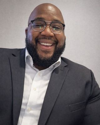Photo of Akeem Roberts, LMSW