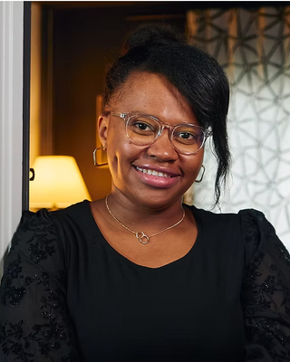 Photo of Ardine Bondonga, Registered Psychotherapist (Qualifying)