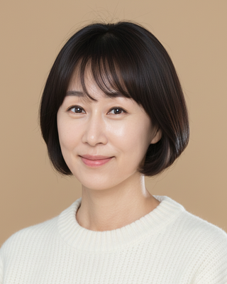 Photo of Mona Hwang - Green Life Counseling, Registered Psychotherapist, BA, MMFT, RMFT, RP