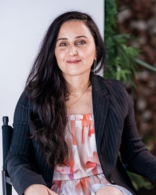 Photo of Elina (Lina) Yagudaev, Registered Social Worker, MSW, RSW
