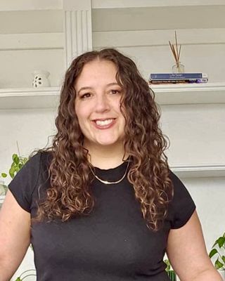 Photo of Mandi Porras, Marriage & Family Therapist, LMFT, RPT
