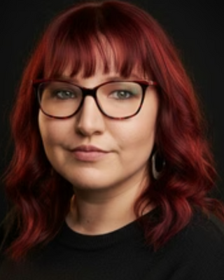 Photo of Nicole Linsmeier, Licensed Professional Counselor, LPC