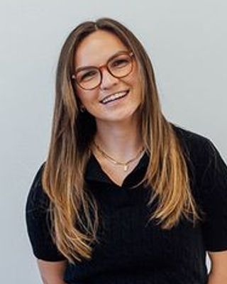 Photo of Regan Mitton, Marriage & Family Therapist Associate