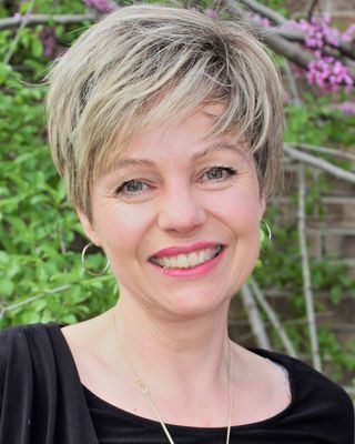 Photo of Susan Vanleeuwen, MACP, Registered Psychotherapist (Qualifying)