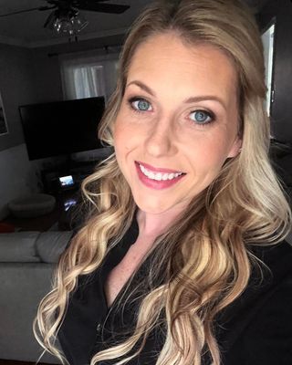 Photo of Linzy Silberg, Psychiatric Nurse Practitioner, MSN, APRN, CPNP-PC