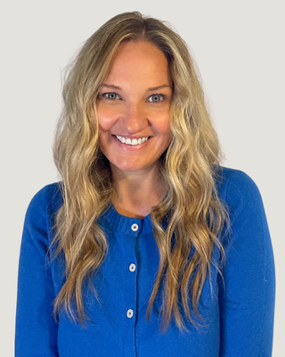 Photo of Jessica Ingram, Registered Psychotherapist, BA, (Hons), MACP