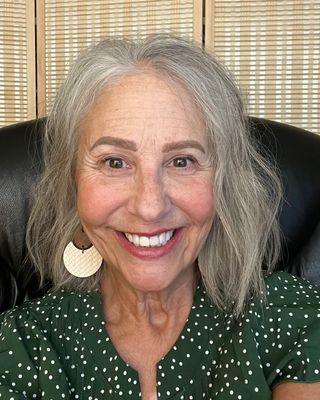 Photo of Rhonda Evans - Synthesis Counseling Services, LCSW