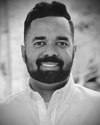Photo of Phillip Vazquez, Marriage & Family Therapist Associate, MS