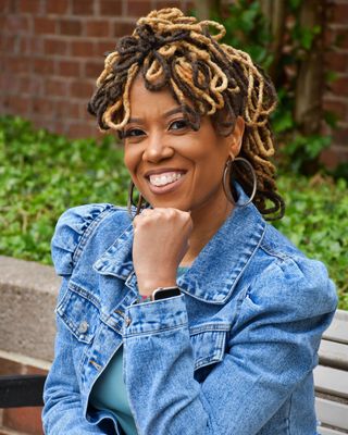 Photo of Veronica Watkins, LICSW, LCSWC, LCSW, Clinical Social Work/Therapist