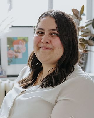Photo of Elspeth Robertson, Registered Psychotherapist (Qualifying), RCC, RP(Q), RCAT-S