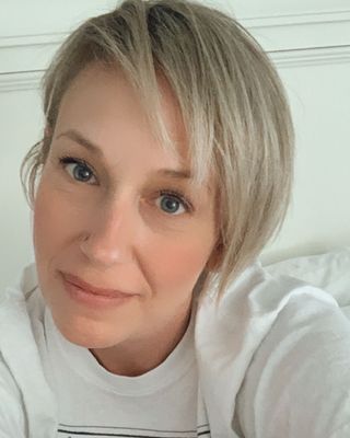 Photo of Heather MacKenzie, Registered Social Worker, RSW, MSW