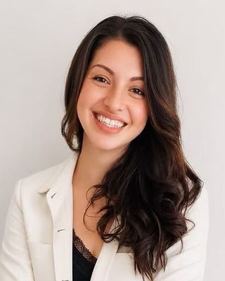 Photo of Susana Muñoz, Counselor, MEd, LPC, RYT200
