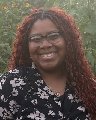 Photo of Alonda Smith, Pre-Licensed Professional, LSW