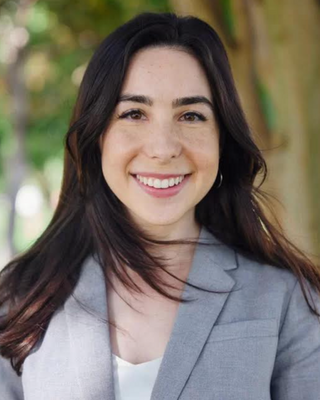 Photo of Emily Hanna, Psychologist