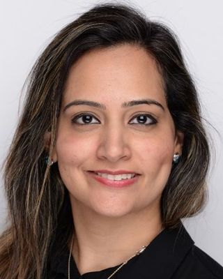 Photo of Mahira Chishty Zakiuddin, Registered Social Worker, LMSW, RSW